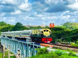 KAI Commuter Layani 10,7 Juta Lebih Pengguna di Daop 8 Surabaya