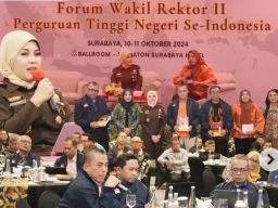 Kajati Jatim Jadi Nara Sumber Rakor Forum Wakili/Pembantu Rektor II PTN se-Indonesia