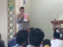 Polsek Menganti Gelar Safari Jum'at dan Himbauan Kamtibmas di Masjid Baitul Huda