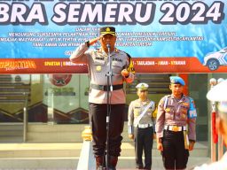 Kapolres Gresik Pimpin Apel Gelar Pasukan Operasi Zebra Semeru