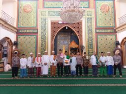 Kapolsek Menganti Safari Jum'at di Masjid Baitul Falah