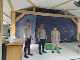 Pastikan Keamanan dan Kelengkapan Logistik Pemilu 2024, Polres Gresik Intensifkan Pengamanan di PPK
