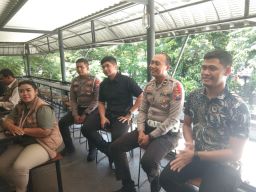 KRI Satlantas Polres Gresik Gelar Pisah Sambut dan Ngopi Bareng Media