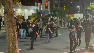 Polisi Paksa Wartawan Hapus Foto Demonstran di Surabaya, AWS Desak Penindakan