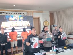 Memperkerjakan Pekerja Migran Indonesia Secara Ilegal Tiga Orang Tersangka Di Amankan