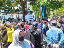 Aksi SMP-MP Surabaya Dihadang, Demokrasi Dinilai Terciderai