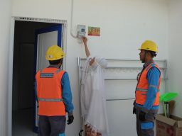 Hari Kesaktian Pancasila, PLN Sambung Listrik Gratis Bagi 93 KK di Kampung Nelayan Indramayu