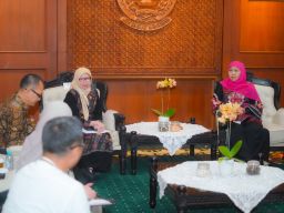 Gubernur Khofifah Dukung Penuh FinExpo dan Indonesia Islamic Finance Summit 2025