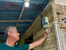 Memaknai Hari Pahlawan, PLN Wujudkan Terang bagi Warga Musi Banyuasin lewat BPBL