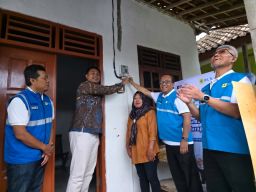 Peringati Hari Listrik Nasional ke 80, PT PLN (Persero) dan Bupati Klaten Terangi Harapan Kab Klaten