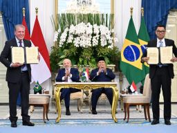 PLN dan J&F S.A Brasil Teken MoU di Hadapan Dua Presiden untuk Kembangkan PLTA di Indonesia