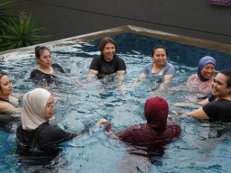 Premier Place Hotel Semarakan Hari Kesehatan Nasional Dengan Golden Hour AQUA Yoga