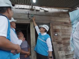 Warga Aek Horsik Tapanuli Tengah Akhirnya Nikmati Sambungan Listrik Sendiri