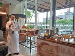 Holiday Inn Express Surabaya Hadirkan Promo Iftar Bertema “Ramadhan Fun Java”