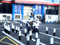 Polres Gresik Hadirkan SIM Santri "TRENDI" Layanan Khusus Selama Ramadan 1447 H