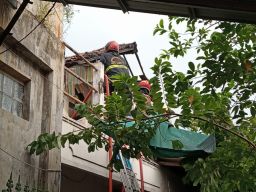 Kebakaran Hebat di Petemon, Satu Rumah Ludes Dilalap Si Jago Merah