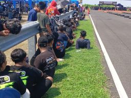 Bangkit! Ribuan Pecinta Otomotif Padati Gelora Bung Tomo, HJKS ke-733 Jadi Pesta Akbar Surabaya