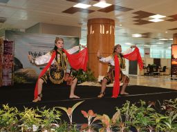 Bandara Juanda Dorong Pelestarian Seni Budaya Melalui Program CSR