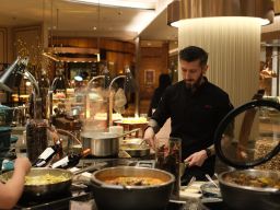 Eksplorasi Gastronomi Italia dan Nusantara di Kafe Bromo, Sheraton Surabaya