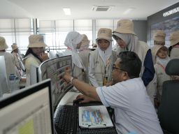 Pelindo,BNN,dan BPBD Kota Surabaya Ajak Anak Kenal Pelabuhan, Hidup Sehat, dan Siaga Bencana