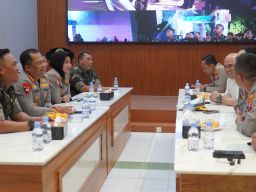 Solid Jaga Surabaya: Kapolrestabes dan Dandim 0830 Perkuat Sinergi TNI-Polri Demi Keamanan Kota