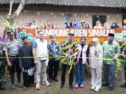GM PLN UIP JBTB Hendro Prasetyawan Raih Penghargaan Kepemimpinan Visioner Energi Regional