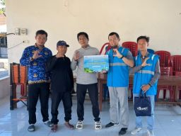 PLN Icon Plus Dukung Digitalisasi Kampung Nelayan melalui Internet Gratis di Desa Nelayan Rajatama