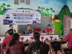 Peringati HUT ke-81 RI,PLN UIP JBTB Gelar Program TJSL Pelatihan Coding AI di SDN 4 Tista Karangasem