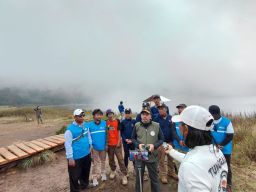 Upacara HUT RI ke-81 Digelar di Danau Taman Hidup Suaka Margasatwa Dataran Tinggi