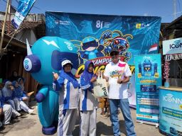 Semarak Kemerdekaan di Kampoeng Cenggeret Malang, ICONNET Jatim Perkuat Kedekatan dengan Masyarakat