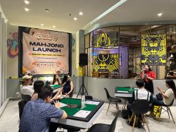Bawa Pengalaman Gaming & Hangout Baru Di Surabaya,Yellow Hotel Jemursari Hadirkan Mahjong 24 Jam