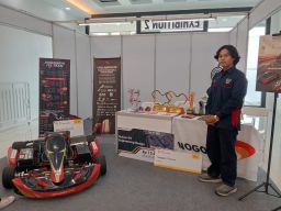 Bukan Sekadar Pajangan, Mobil Hemat Energi Nogogeni ITS Jadi Magnet di GIIAS Surabaya 2026