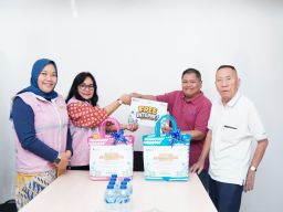 Direktur Pelayanan Teknologi Infomasi PLN Icon Plus Sapa Pelanggan Setia ICONNET di Hari Pelanggan