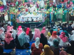 Maulid Nabi di Putat Jaya: Hajrah dan Tradisi Rebut Jajanan Meriahkan Warga RT 5 RW.2