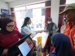 Dekatkan Layanan ke Desa,PLN dan Wamendagri Dorong Transaksi Listrik Mudah Lewat KDKMP di Jawa Barat