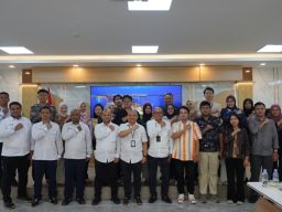 Bappenas Tinjau Pengembangan Pelabuhan Tanjung Perak dan Konektivitas Logistik Nasional di TPS