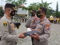 Kapolres Sampang Serah Terima Handtraktor ke Polsek Jajaran
