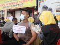 Kapolres Sampang dan 482 Anggota Laksanakan Vaksinasi Covid-19