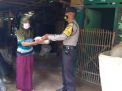 Polsek Wringinanom Menyalurkan 100 Paket Sembako Beras