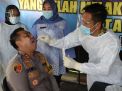 Personil Polres Mojokerto Jalani Tes Swab PCR Cegah Covid-19