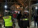 PPKM Darurat, Petugas Gabungan Bubarkan Kerumunan di Bojonegoro