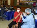 Serbuan Vaksin Hari ke-2 TNI AL di Kodiklatal Peserta Membludak