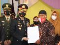 Kapolres Gresik Berikan Bantuan Door to Door ke Para Veteran