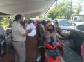 Polres Tanjung Perak Layani Vaksin Drive Thru, Warga KTP Surabaya