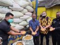 Satreskrim Polres Blitar Kota Kawal Bantuan Jagung dari Presiden RI