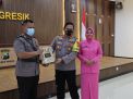 Kapolres Gresik Memimpin Upacara Sertijab Kapolsek dan Kabagren