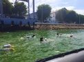 Siswa Dikmaba Pusdikkes Kodiklatal Digembleng Renang Laut