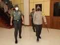 Kapolda Jatim Sambut Hangat Kunjungan Kehormatan Pangdiv ll Kostrad