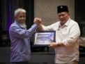 Ketua DPD RI Dapat Penghargaan Pejabat Pro Rakyat saat Hadiri Diskusi APIB