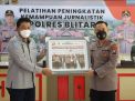 Polres Blitar Tingkatkan Kemampuan Bidang Pemberitaan Gelar Sinau Jurnalistik